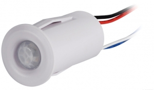 Her tip lambayla uygulanabilen kzlötesi sensör. 5 metre ve 120° çalma aral. 10-70 saniye aras etkinletirme. IP65. 12/24V. Maksimum 5A.
