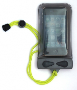 Aquapac Telefon/GPS klf. Micro. iPhone 1-4 için uygundur.
Telefon klfta iken, tüm artlarda sorunsuz konuabilir, duyabilirsiniz. 5 metre derinlie kadar su geçirmez, bir çok model telefonda batmaz ancak iPhone gibi baz modellerde batar; Lütfen s suda deneyiniz. Boyun asks standarttr.

	Aquapac %100 su geçirmez klflar ngiliz Standartlar Enstitüsünce (BSI) IPX8 snf teste tabi tutulmu ve 30 dakika süre sonunda su geçirmezliini koruyarak testi baar ile geçmitir.