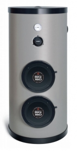 Quick Nautic Boiler BK. Yüksek hacimli boiler serisi, üstün kalitede materyallerden üretilmiştir ve argon kaynaklı, korozyona mukavim paslanmaz çelik tanka sahiptir. Ayarlanabilir, güvenli termostata sahip ısıtıcı rezistansı geniş ısıtma yüzeylidir. Emniyet valfi, boiler’i yüksek basıncın verebileceği hasarlardan korurken, gerektiğinde kazandaki suyun boşaltılmasına da imkan sağlar. Bağlantı rakorları ¾” dir. Tank ve dış kabuk arasına enjekte edilen kalın poliüretan köpük katmanıyla, mükemmel termal izolasyon sağlanmıştır.