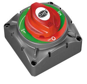Hella marine akü alteri. Gömme ya da yüzey montaj mümkündür. Terminalleri M10´dur. 12/24V. Sürekli 250A, ksa süreli 1000A kapasitededir. 102 mmx102 mmx90mm h