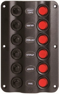 Sigorta paneli. 12V DC. Dalga dizaynl. Siyah plastik. Otomatik sigortal ve led indikatörlü switch’li.