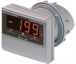 DC dijital çok fonksiyonlu, alarml gösterge. Giri voltaj DC 7-60 V.

	
		-500/+500 Amper aras amperaj görüntüleme
	
		0.01 Volt hassasiyetle 0’dan 60 Volta kadar voltaj görüntüleme
	
		Yüksek ve düük voltaj için sesli ve görüntülü alarm
	
		Standart bir gösterge devrenin negatif kolundan ölçüm alr. Pozitif koldan ölçüm uygulamalar için (alternatör ölçümü gibi) önt adaptörü gereklidir
	
		3 kademeli ekran aydnlatmas
	
		Güç tasarrufu için programlanabilir uyku modu
	
		Serpintiye mukavim ön panel
	
		500 A önt dahil
	
		51 mm delik çap ile yüzeye kolay monte edilebilir