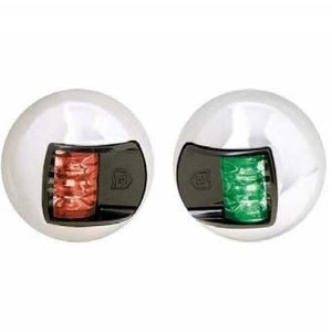 Attwood LED sancak/iskele feneri, takm. Yana montaj. 
1 deniz mili - 12V/2,4W 